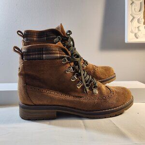 Tommy Hilfiger Brown Faux Suede Lace-Up Boots Size 8 Cottagecore Fall Casual